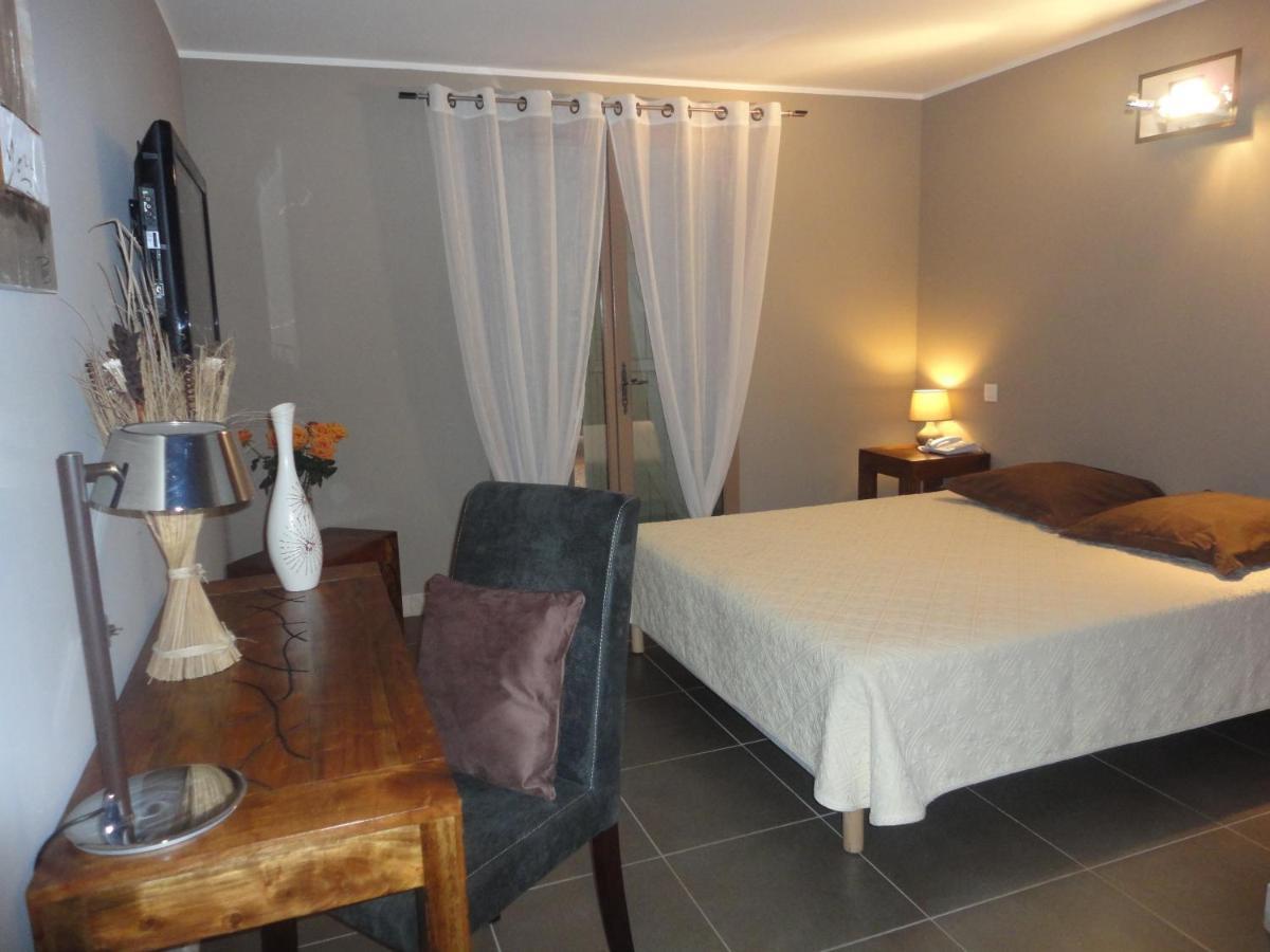 L'Hotellerie Kouros Cuers Room photo